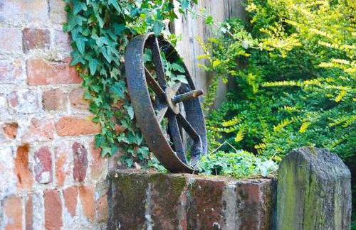 Farm Cottage a cute C17th cottage a walk across the fields to a great pub - Foto 37