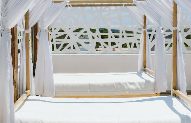 Level luxury condos - Photo 53