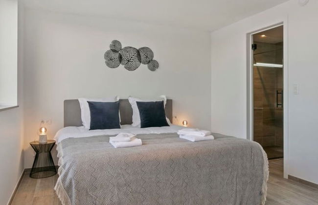 Spacious 3 Bedroom Apartment With Private Garage - Foto 19