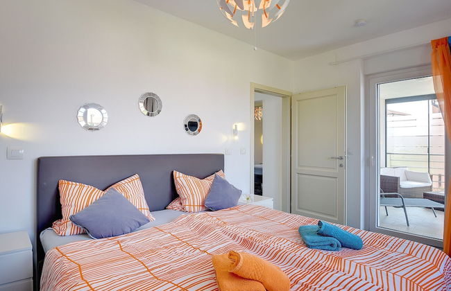 Modern Holiday Home in Novigrad With Pool - Foto 6