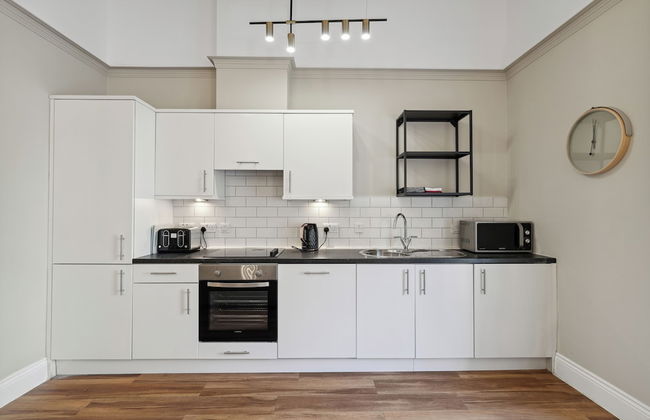 Blythswood Apartment 2 - Photo 25