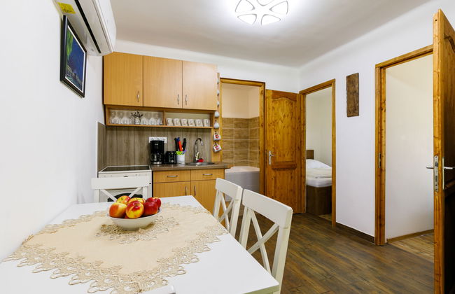 2 bedroom Apartment in Fonyód with garden and terrace - Photo 4