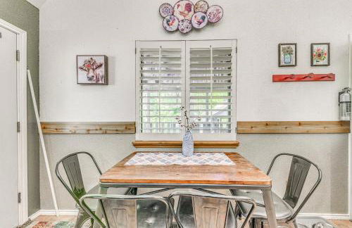 Quaint Cloudcroft Cabin with Stunning Forest Views! - Photo 10