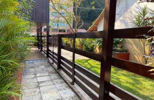 Ampla casa em condomínio a 300mt da praia - Foto 15