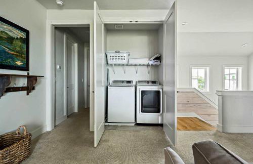 Scenic Lake Travis Farmhouse - Pickleball - BBQ - Foto 44