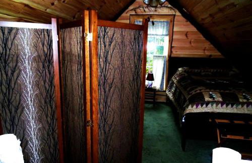 Rustic Woodland Cabin Rental near Oneida Lake, New York - Foto 24