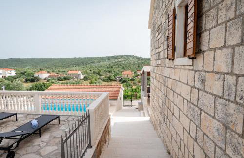 Didova kuća, Holiday home with Private pool near Rogoznica,Sleeps 9 - Foto 40