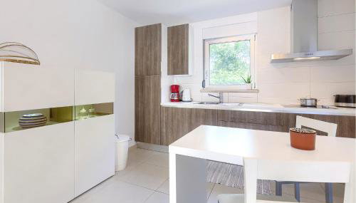 3 Bedroom Lovely Home In Umag - Photo 5