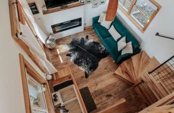 Magical Tennessee Tiny House with a Rooftop Deck - Foto 16