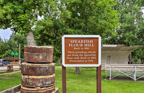 Central Creekfront Spearfish Apt by City Park - Foto 28