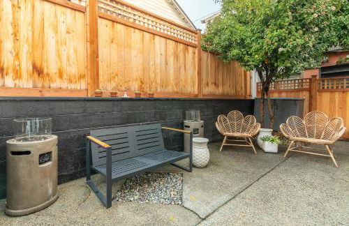 Roof Top Deck Near the Beach Dog Friendly - Photo 31