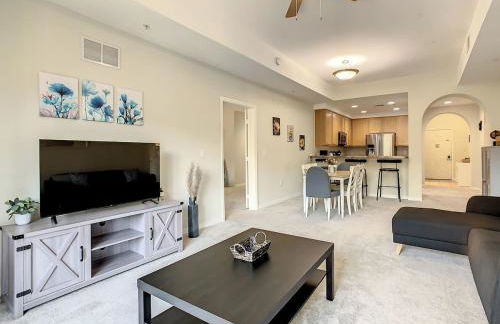 3BR Resort Condo near Disney - Resort Pool and Hot Tub - Foto 77