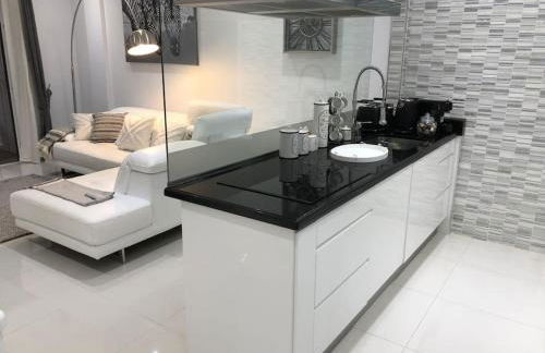 Apartamento con impresionantes vistas y piscina - Foto 6