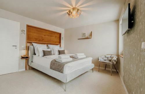 Schäfers - Ihr Wohlfühlort - Hochwertige Ausstattung, Naturgrundstück mit Bachlauf, Terrassen, WLAN, Parken - an 2 Seen bei Leipzig - Foto 14