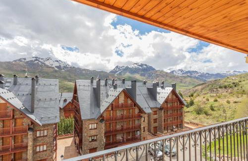 Collado, terraza con vistas y garaje - Arafita Apartamentos - Foto 5