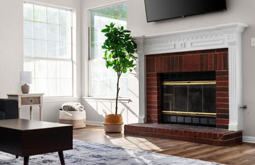 Hidden Gems with Pool and Game room - Foto 21