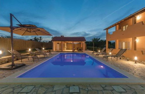 5 Bedroom Cozy Home In Biograd Na Moru - Foto 15