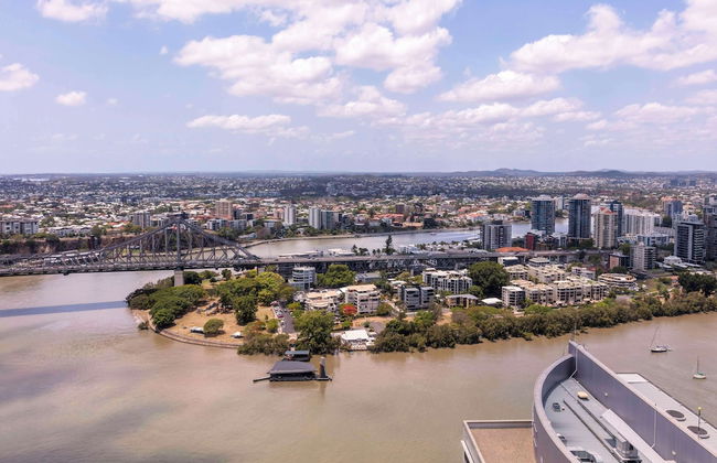 Oaks Brisbane Aurora Suites - Photo 1