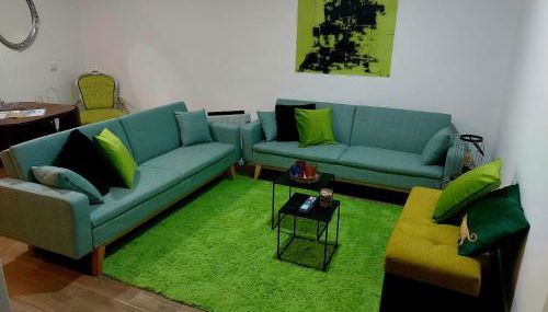 Apartamento completo distancia 350m Chamartin - Photo 2