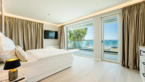 Villa Four Seasons Seaside B with heated pool and jacuzzi, Zadar - Foto 4