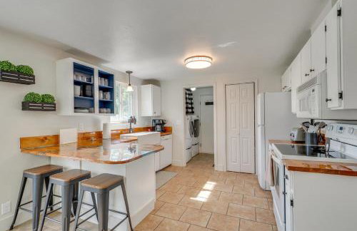 1 Mi to Main Street Vernal Updated Home with Yard! - Foto 8