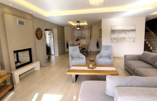 Luxury Villa Matzourana with Private Pool - Foto 40