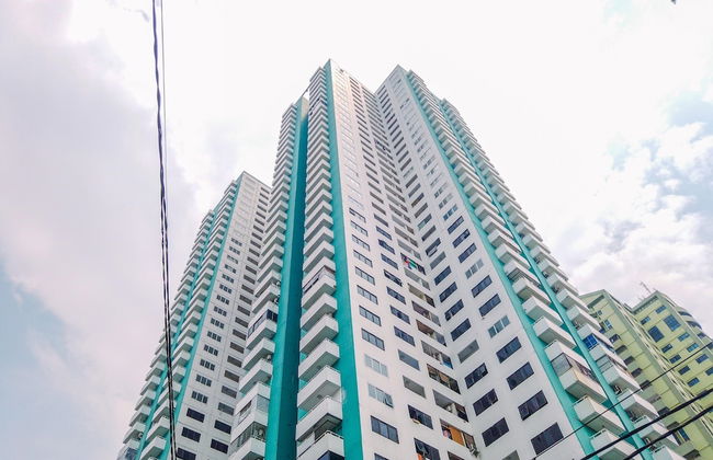 Best Homey Elegant Studio Room at Amethyst Apartment - Foto 15