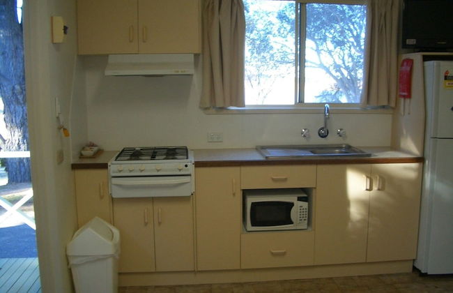 Rainbow Pines Tourist Caravan Park - Foto 14