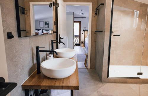 Die Watzmannsuite - Familienfreundliche Ferienwohnung in historischer Villa mit Kamin, Infrarotsauna, Balkon, Garten, nur 10 Gehminuten ins Zentrum von Berchtesgaden - Foto 16