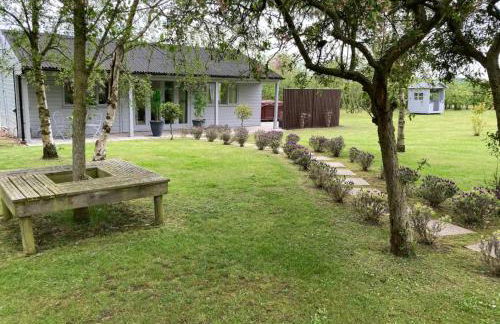 Orchard Retreat - Rural Cabin - Private Hot Tub! - Photo 9