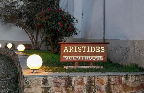 Aristides Guesthouse - Photo 37