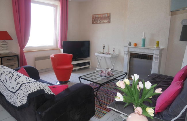 Holiday Home in Ploudalmyzeau - Photo 6