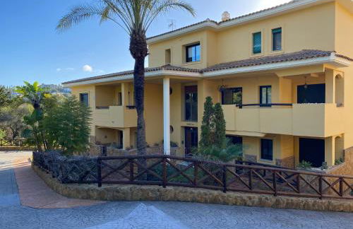 Sunny Retreat with Stunning View - Foto 40