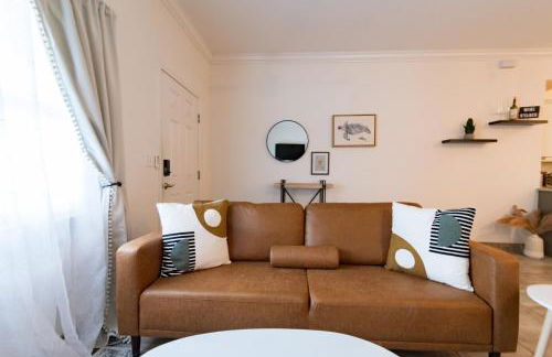 Luxury 2BD 2BTH Condo 5 - Foto 29