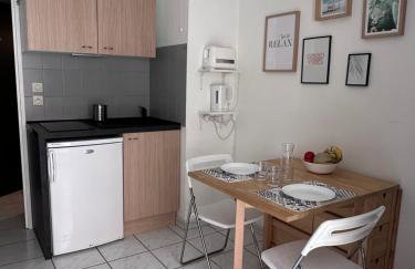 Studio 3 pers climatisé rénové, au calme, idéalement situé proche St Raphael-St Tropez, plage et commerces à pieds - Foto 41