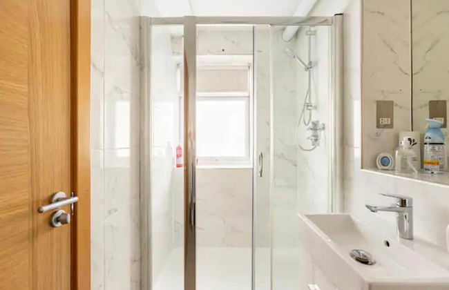 Highfield Avenue Cozy Apartment in London - Foto 13