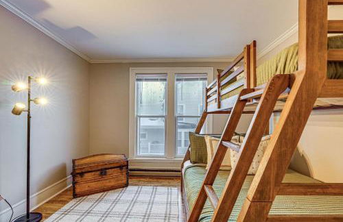 Stay and Play in Ellicottville Village! Home with Deck - Foto 23