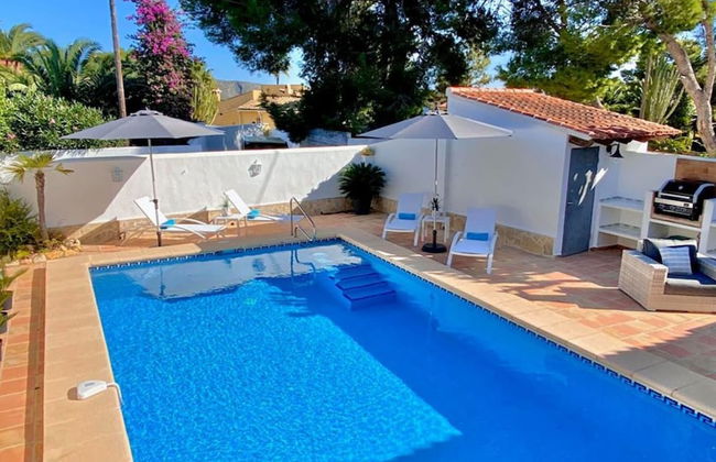 Charming Villa With Private Swimming Pool Near the Sea - Foto 23