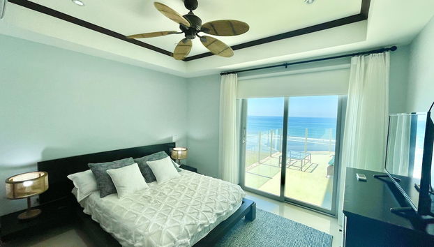 Ocean View, Luxury Penthouse at Diamonte del Sol 702N by RedAwning - Foto 4, Habitación