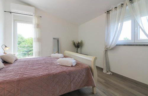 Wonderful villa wit pool surrounded by nature, high level of privacy a few minutes to the beach and town center by car by WiiBuk - Foto 14