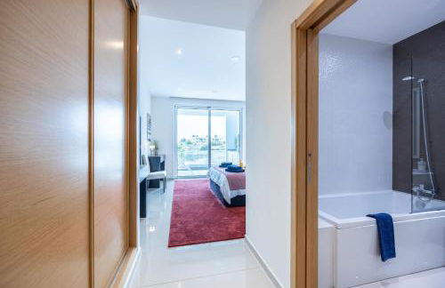 CoolHouses Algarve Lagos, 3 Bed modern Flat, outdoor & Indoor pools, Gym, Amor à Vida - Foto 19