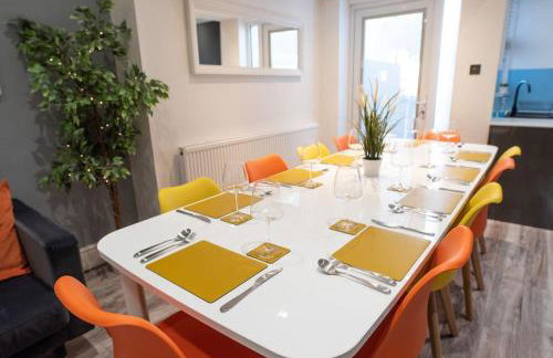 8 Bed, comfortably sleeps 10, 3 Bath house, 5 Mins Manchester Centre - Foto 33