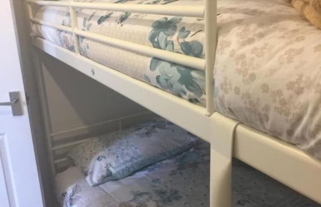 Small Modern Comfortable 2 Bedroom Apartment - Cmyr - Foto 5