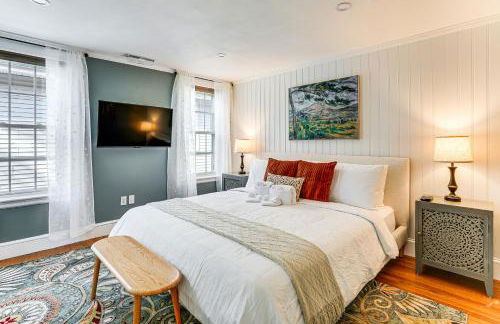 Walk to Constitution Beach Mid-Century Boston Gem - Foto 13