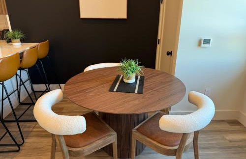 NYC View, Free Parking, 2bath - Foto 12