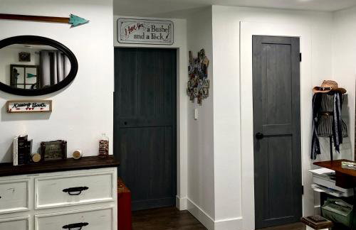 Pet Friendly Graham 2 Bedroom Home Christmas 365 at The Mistletoe Farm - Foto 24