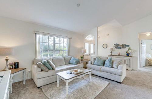 3 BR Pool Home 9 Miles to Beach and Golf Courses - Photo 10