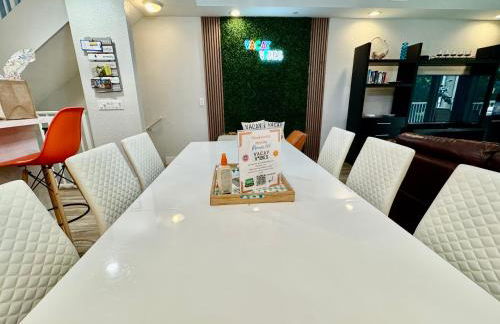 Vacay Vibes-2 Pools, Pickleball, Coffee Bar, 2 Jacuzzis, Food Truck - Foto 16