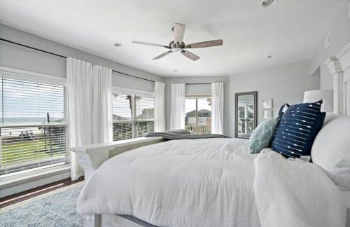 3-story beach house with incredible ocean views, steps to the beach - Photo 18