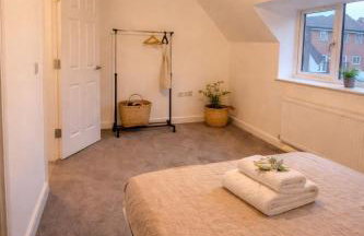 Contemporary 3-Bedroom Home Quiet Rotherham Location with Parking - Foto 2